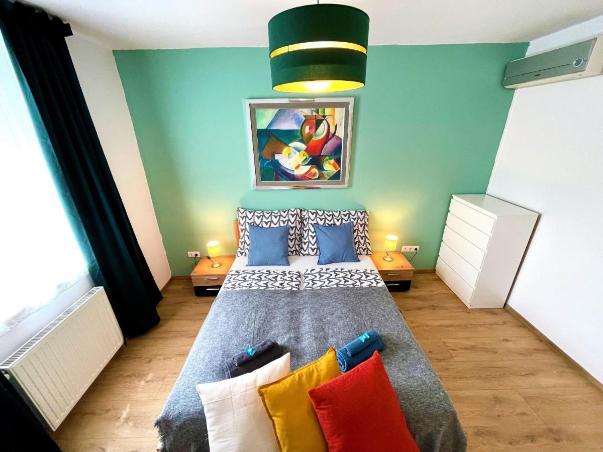 Feel Home Deluxe Corvin # Free Parking # Ac # Elevator Budapest Exterior foto